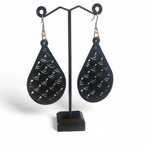 🛍️ 3/$15 Black Laser Cut Wood Teardrop Earrings New